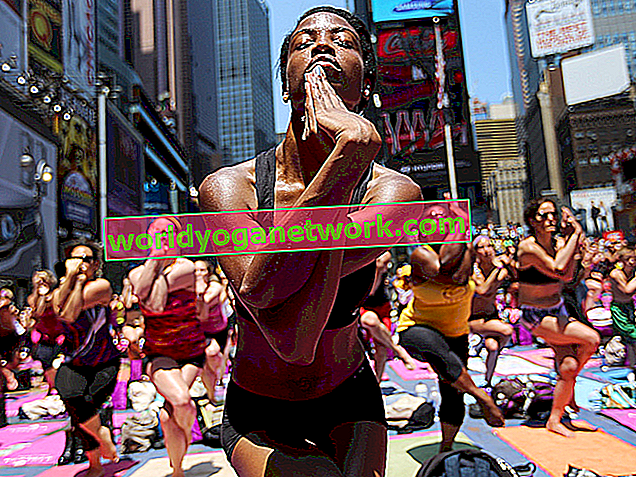 ¿Es la OPI de YogaWorks la “democratización” del yoga?